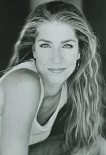 Leisa Jo Waller